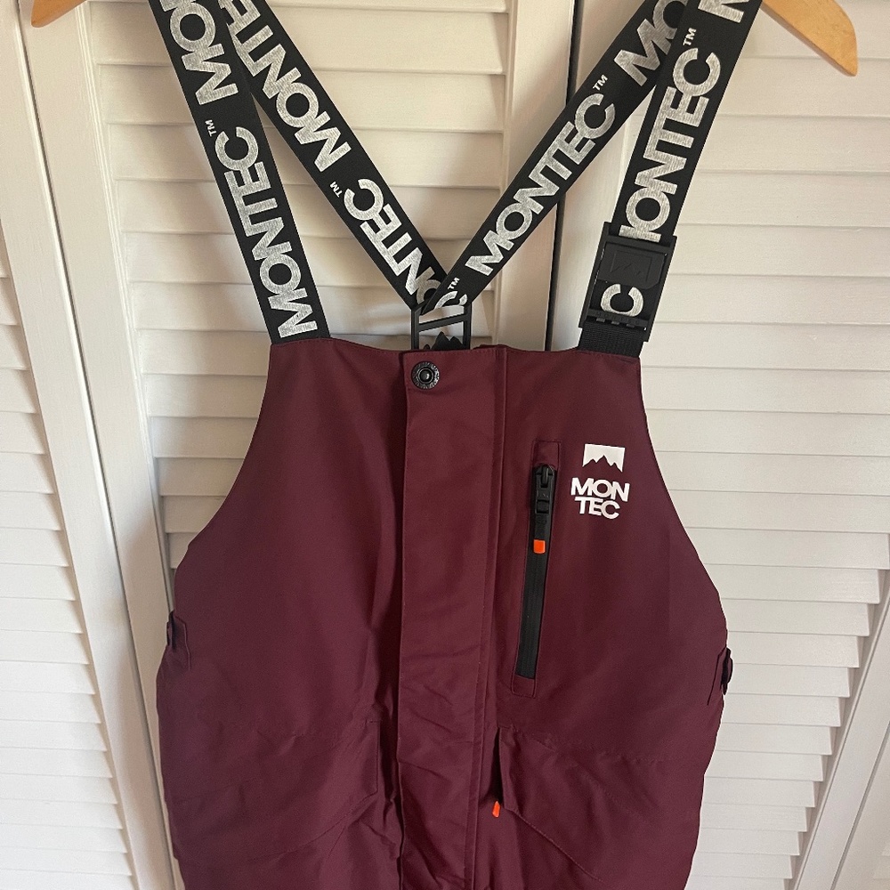 Women's Montec Ski/Snowboard Bibs: Fawk W in Burgundy/Black